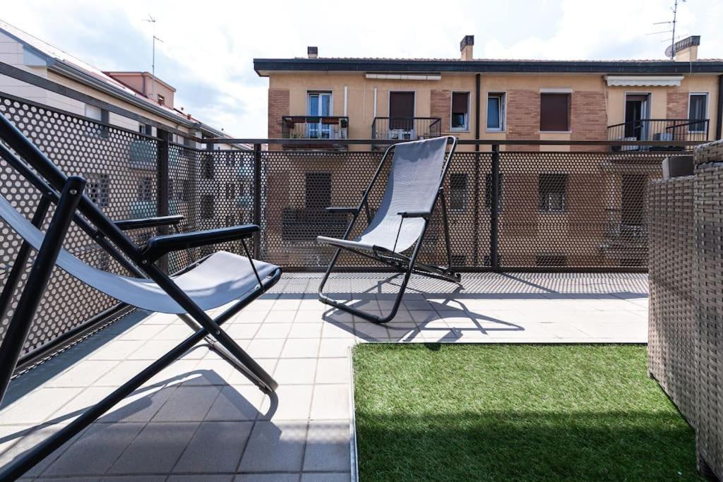Appartamento Caterina A 5 Minuti Da Milano Fiere E San Siro Con Wifi-Netflix-Free Parking מראה חיצוני תמונה